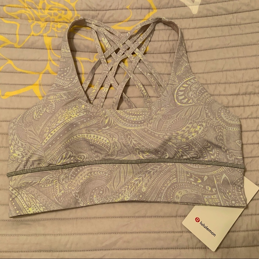 Lululemon sports bra, free to be moved 12